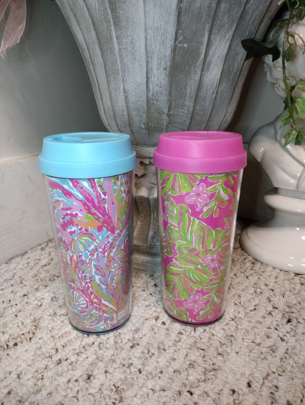 Lilly Pulitzer Floral Travel Tumbler Duo - Pink & Blue Lids - Picture 6 of 6